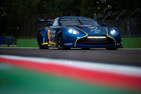 애스턴마틴의 신형 밴티지 GT3가 FIA 세계내구레이스 챔피언십(WEC) 등에서 맹활약하고 있다. 사진=애스턴마틴