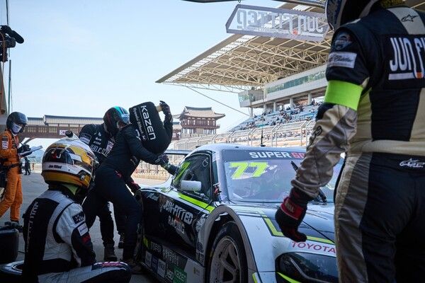 슈퍼레이스 슈퍼6000의 ‘준피티드레이싱’은 늘 최강과 다투고 최강이 되려고 노력하는 중이다. 사진=슈퍼레이스