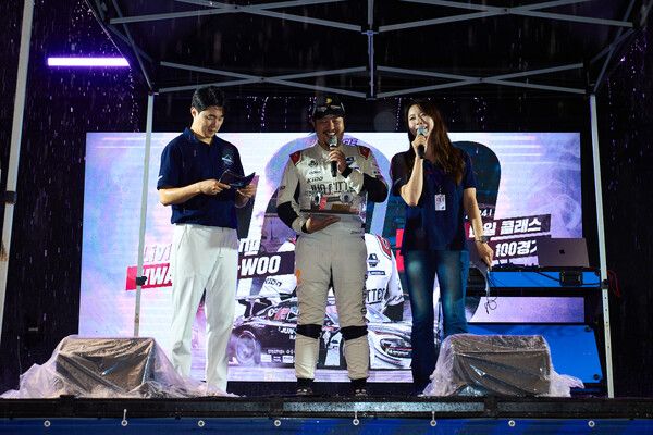 황진우가 슈퍼레이스 슈퍼6000 첫 통산 100경기 참가 드라이버로 이름을 올렸다. 사진=슈퍼레이스