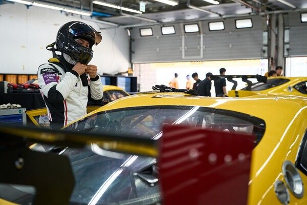 명실상부한 최고의 팀으로 ‘빌드 업’ 하는 원레이싱팀. 사진=슈퍼레이스