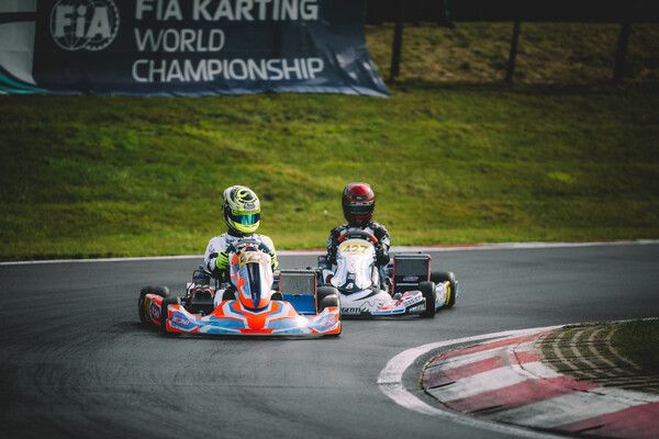2024 FIA 카트 세계&nbsp;챔피언십(FIA Karting World Championship)'의 OK-N World Cup에서 달리고 있는 이규호(앞). 사진=대한자동차경주협회(KARA)