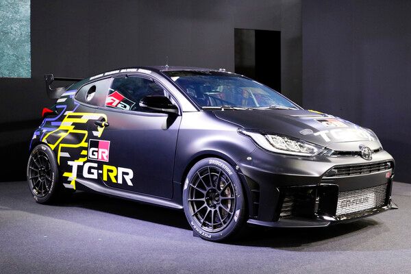 2025 도쿄 오토살롱에 전시된, 뉘르부르크링 24시간 레이스에 출전할 토요타 가주레이싱의 GR 야리스 경주차. 사진=전현철 기자.