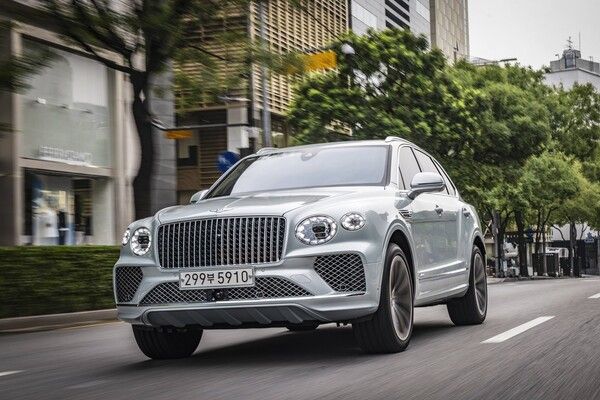 벤틀리 벤테이가 아주르