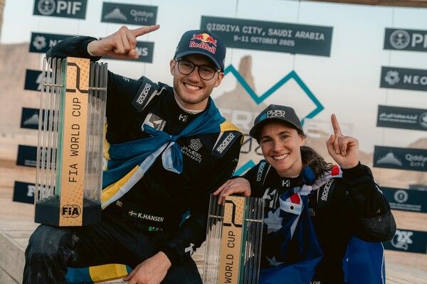 ‘FIA 익스트림 H 월드컵’의 초대 챔피언은 케빈 한센과 몰리 테일러(자밀 모터스포츠)가 차지했다. 사진=익스트림 H 월드컵