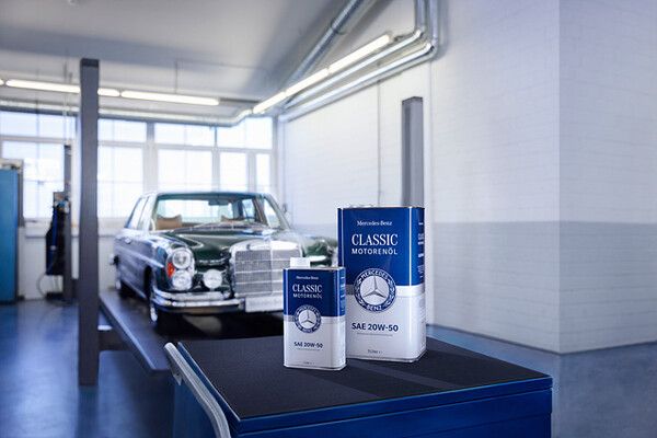 메르세데스-벤츠가 자사의 헤리티지 라인업을 위한 새로운 전용 엔진 오일 시리즈를 선보였다.