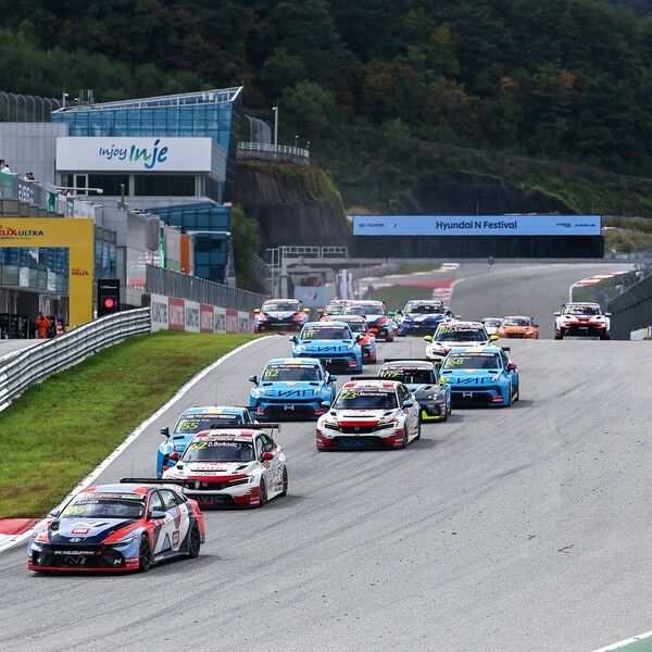 2025 금호 TCR 월드 투어 6라운드 레이스 2 결선 스타트, 사진=TCR 월드 투어