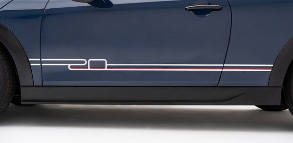 MINI 코리아가 창립 20주년을 맞아 한정 에디션 ‘MINI JCW 어센틱스’를 출시한다.