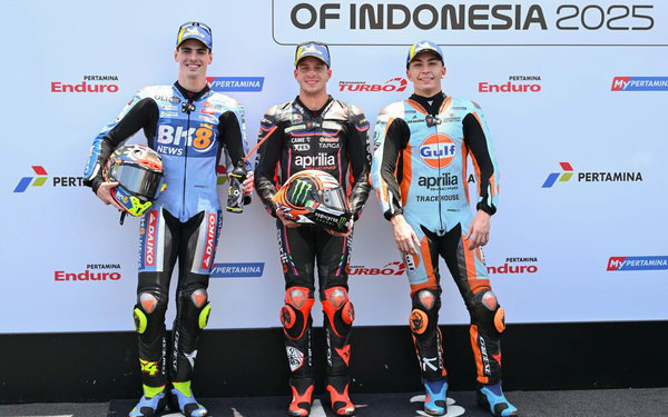 2025 모토GP 제18전 인도네시아 GP에서 마르코 베제치(가운데)가 폴포지션을 차지했고 페르민 알데게르(왼쪽)와 라울 페르난데스가 각각 2, 3위를 했다. 사진=motogp.com