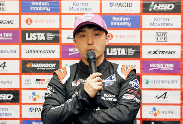 2025 오네 슈퍼레이스 제8전 토요타 가주 레이싱 6000 클래스 우승자 정의철. 사진=전현철 기자.