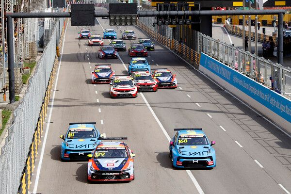 제72회 마카오 그랑프리 2025 금호 FIA TCR 월드 투어 최종전 Race 1 결선 스타트. 사진=전현철 기자.