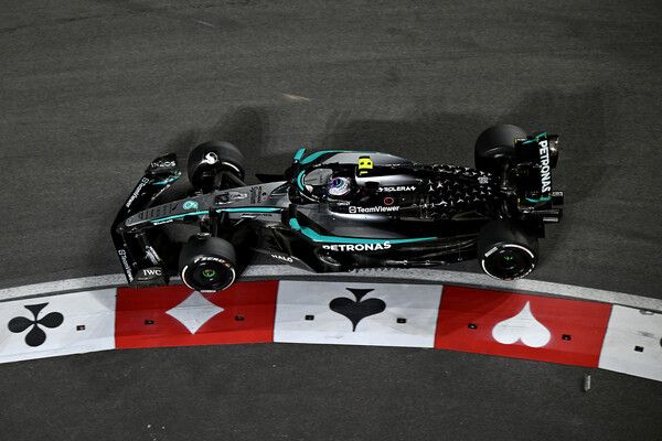 ‘트랙 리미트’란 레이싱카가 코스를 유지해야 하는 최소한의 경계를 의미한다. 사진=메르세데스 F1