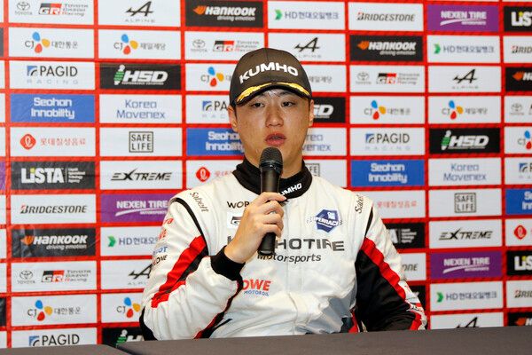 2025 오네 슈퍼레이스 토요타 가주레이싱 6000클래스 드라이버 챔피언 이창욱. 사진=전현철 기자