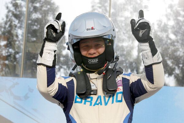 2025 현대 N 페스티벌 최종전 넥센 N2 마스터즈 결선에서 우승하며 시리즈 챔피언을 확정짓고 기뻐하는 정상오. 사진=전현철 기자.