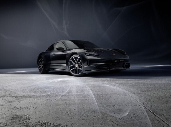 포르쉐 타이칸 블랙 에디션