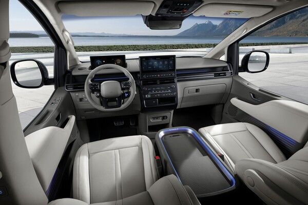 현대자동차가 대표 다목적차(MPV) ‘더 뉴 스타리아’를 출시했다.