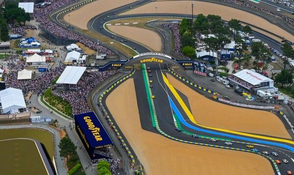 내구레이스의 상징 가운데 하나인 ‘르망 24시 서킷’의 ‘던롭 브리지’가 곧 '굿이어 브리지'라는 새로운 이름으로 바뀐다. 사진=르망 24시