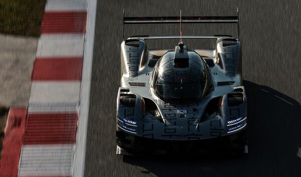 테스트 중인 제네시스 GMR-001 하이퍼카. 사진=FIA WEC