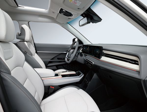 KG 모빌리티가 ‘토레스 하이브리드’를 출시했다. 사진=KGM