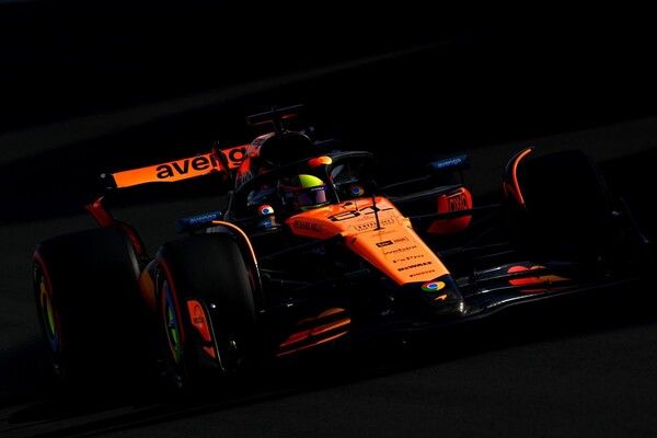 2025 F1 제2전 중국 그랑프리에서 오스카 피아스트리가 폴 포지션을 차지했다. 사진=맥라렌