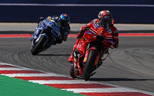 마르크 마르케즈(앞)와 동생 알렉스 마르케즈. 사진=motogp.com