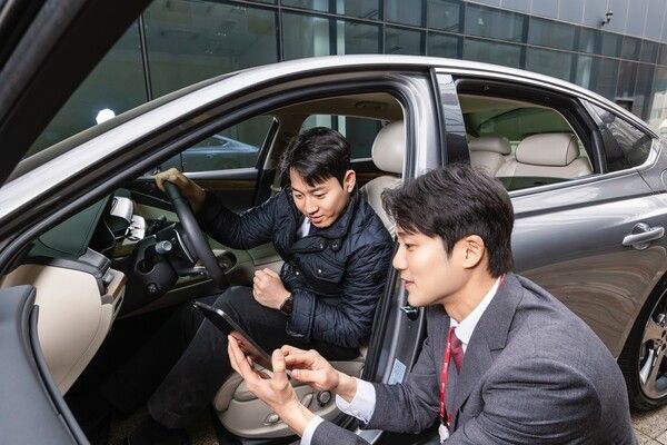 K Car가 성수기를 맞아 중고차 매각 팁을 소개했다. 제공=케이카