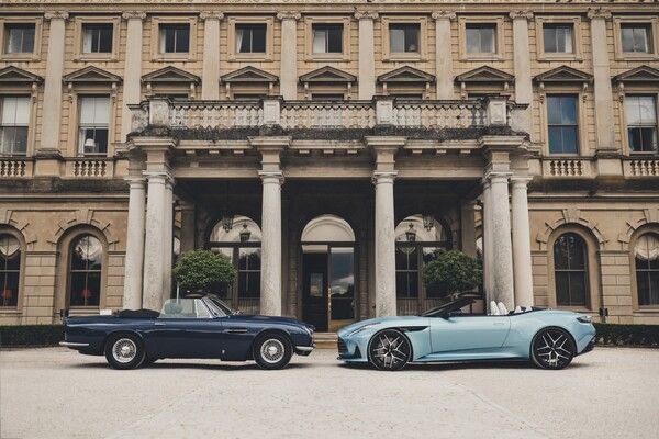 애스턴마틴이 영국 국왕으로부터 ‘로열 워런트’를 수여받아 브랜드의 상징인 윙 엠블럼을 왕실 문장과 함께 사용할 예정이다. 사진=애스턴마틴