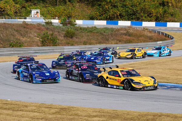 2024 시즌 슈퍼레이스 슈퍼 6000클래스 경기 장면. 사진=슈퍼레이스