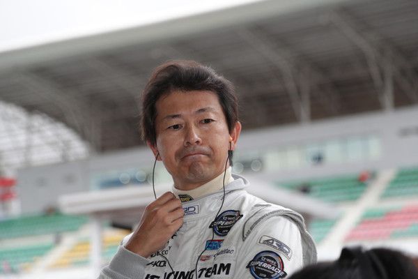 2019년 CJ 대한통운 슈퍼레이스에 출전할 당시의 타카유키 아오키, 사진=슈퍼레이스