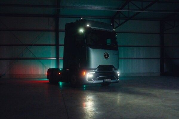 뉴 악트로스 L 프로캐빈. 제공=다임러 트럭 코리아