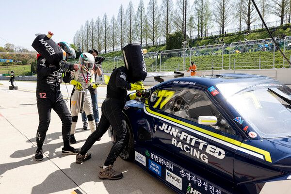 준피티드레이싱 피트스톱. 사진=슈퍼레이스