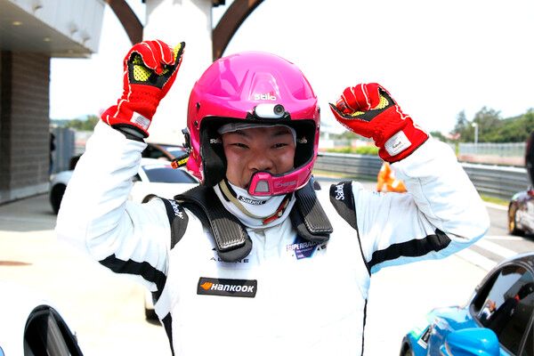 2025 오네 슈퍼레이스 제2전 알핀 클래스 우승자 김현수. 사진=전현철 기자.