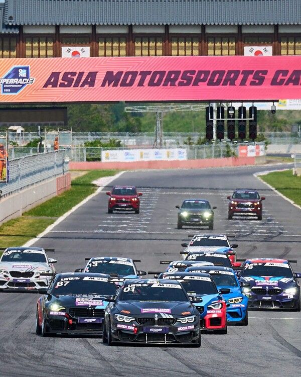 2025 오네 슈퍼레이스 제2전 LISTA M 클래스 결선 스타트. 사진=슈퍼레이스.