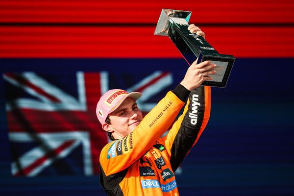 오스카 피아스트리가 2025 F1 제6전 마이애미 그랑프리에서 우승하며 4연승을 질주했다. 사진=FIA