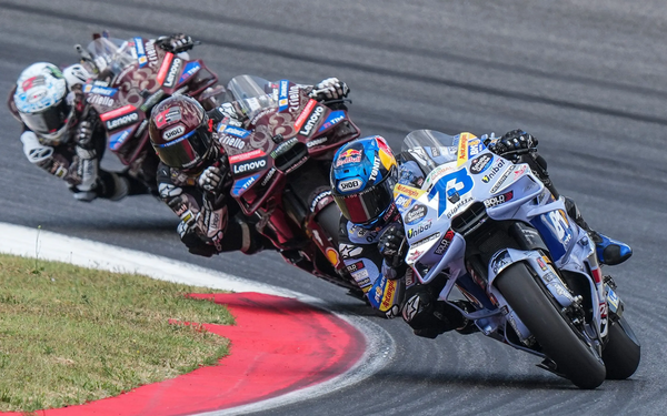 2025 모토GP 제9전 이탈리아 GP에서 치열하게 접전을 펼치는 라이더들. 사진=motogp.com