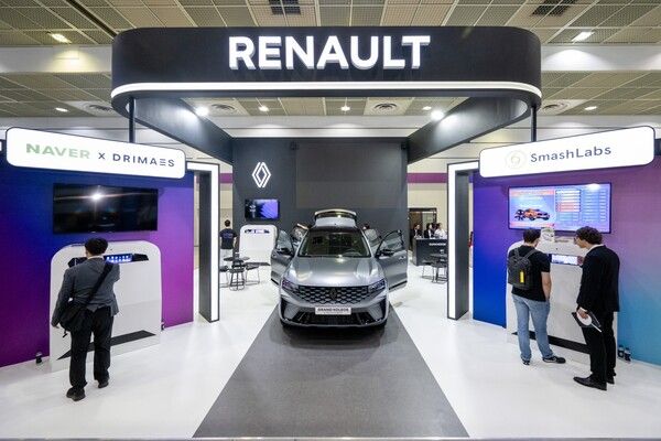 넥스트라이즈에 마련된 르노 부스. 사진=르노코리아
