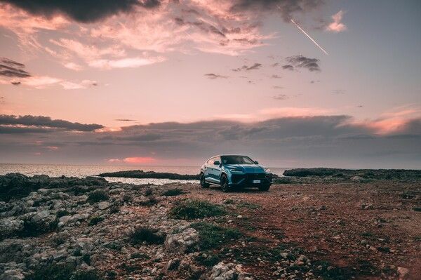 오토모빌리 람보르기니가 브랜드 역사상 첫 ‘지속가능성보고서’를 발간했다.