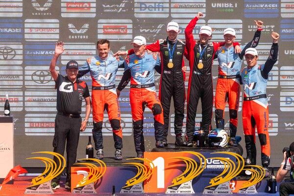 WRC 에스토니아 델피 랠리 포디엄. 사진=한국타이어