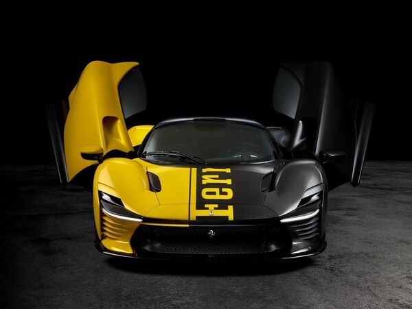 페라리 데이토나 SP3 테일러메이드