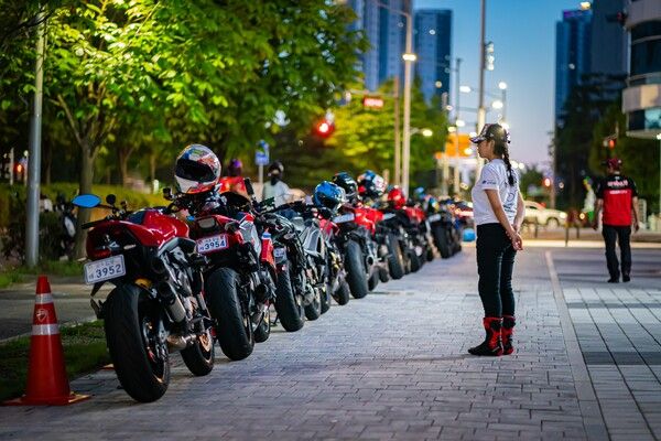 두카티 코리아가 야간 시승 이벤트 ‘두카티 레드 나잇 인 송도’를 성황리에 마쳤다고 밝혔다.