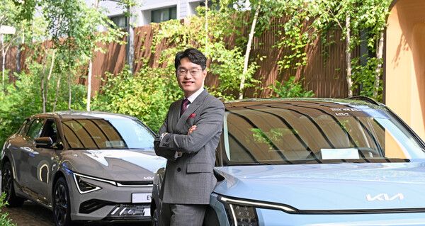 기아는 동부지역본부 성수지점 이성흠 선임 오토컨설턴트가 ‘그랜드 마스터’에 올랐다고 밝혔다.