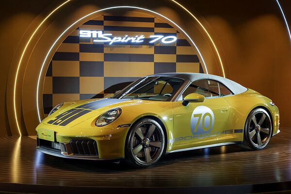 포르쉐코리아가 포르쉐 스튜디오 청담에서 ‘신형 911 스피릿 70’을 국내 최초로 공개했다.