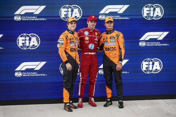 샤를 르클레르(가운데)가 2025 F1 제14전 헝가리 그랑프리 예선에서 폴 포지션을 차지했고, 오스카 피아스트리(왼쪽)와 랜도 노리스가 각각 2, 3위를 했다. 사진=FIA