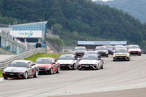 2025 현대 N 페스티벌 넥센 N2 클래스 Race 2 결선 스타트. 사진=전현철 기자.