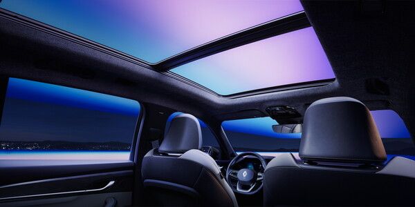 2026년형 르노 그랑 콜레오스 파노라마 선루프. 사진=르노코리아