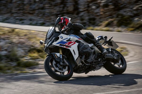 BMW 뉴 R 1300 RS. 사진=BMW 모토라드