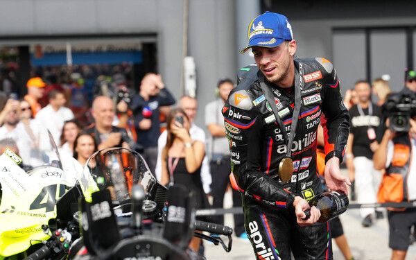 마르코 베제치(아프릴리아)가 812일 만에 스프린트 레이스에서 우승했다.