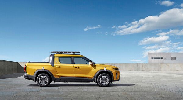 KG 모빌리티(KGM)의 전기 픽업 ‘무쏘 EV’가 출시 6개월여 만에 누적 판매 6천 대를 돌파했다.