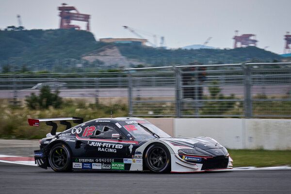 2024 전남GT 토요타 가주 레이싱 6000 클래스 우승자 황진우. 사진=슈퍼레이스