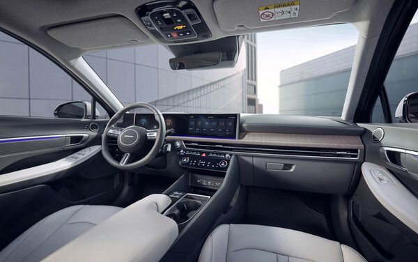 현대자동차가 ‘2026 쏘나타 디 엣지’를 출시하고 본격적인 판매를 시작한다.