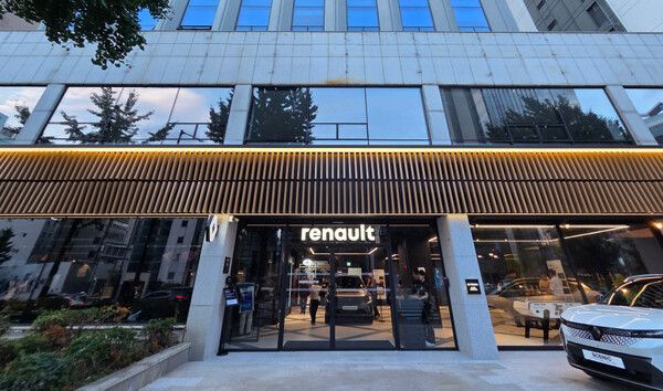 르노코리아 강남전시장 외관.